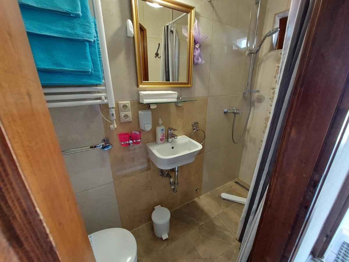 Titi Classic & Trendy Apartman Bük Eksteriør bilde